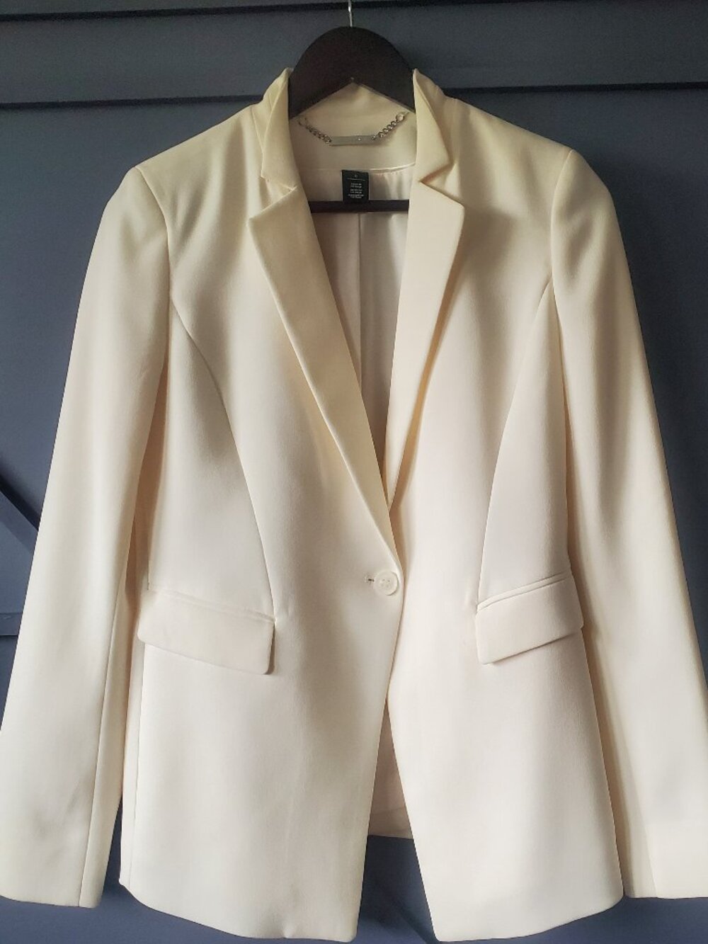 White House Black Market Ivory Tailored Blazer Size 0 Single Button
